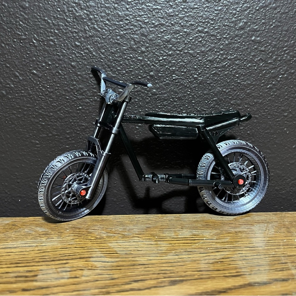 Model Super 73